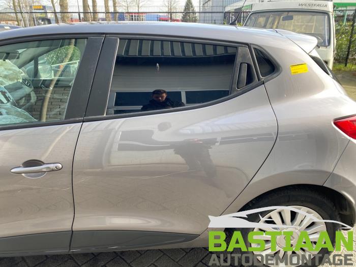 Renault Clio IV 0.9 Energy TCE 90 12V Vehículo de desguace (2013, Gris)