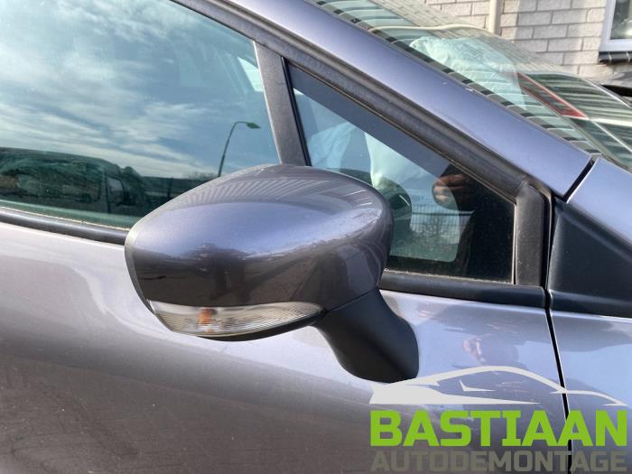 Renault Clio IV 0.9 Energy TCE 90 12V Vehículo de desguace (2013, Gris)