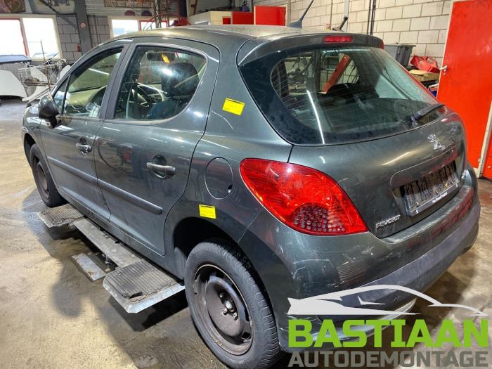 Peugeot 207/207+ 1.4 16V VTi Épave (2007, Gris)