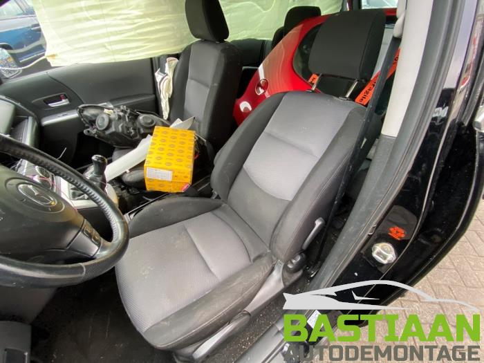 Mazda 5 2.0 CiDT 16V High Power Épave (2008, Noir)