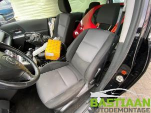 Mazda 5 2.0 CiDT 16V High Power Épave (2008, Noir)