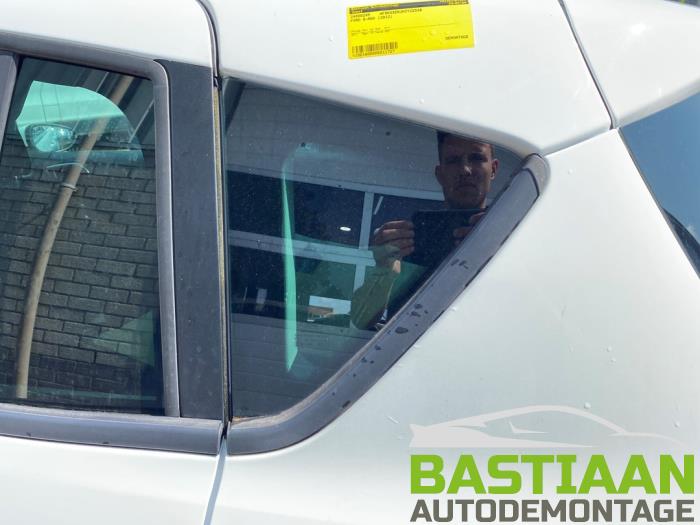 Ford B-Max 1.0 EcoBoost 12V 100 Vehículo de desguace (2012, Blanco)
