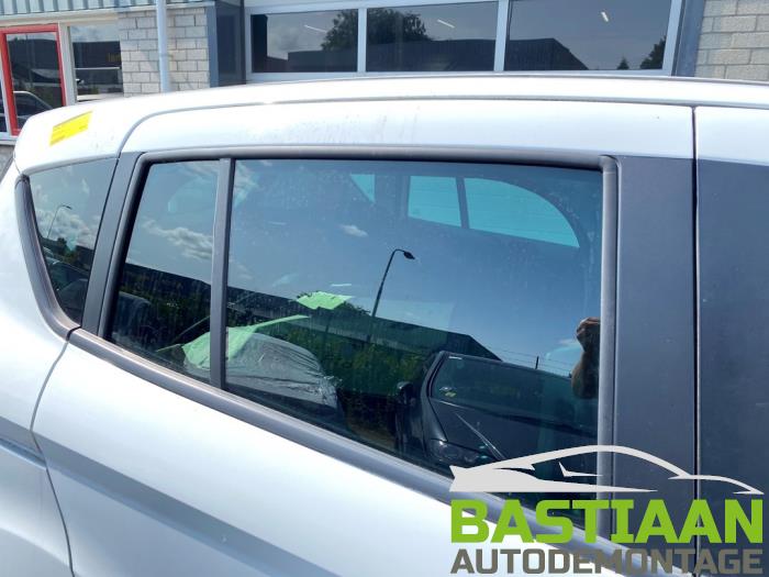 Ford B-Max 1.0 EcoBoost 12V 100 Vehículo de desguace (2012, Blanco)