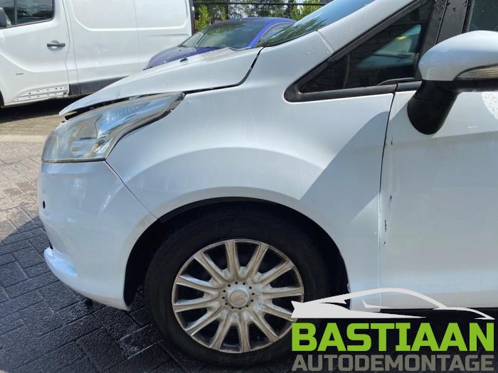 Ford B-Max 1.0 EcoBoost 12V 100 Vehículo de desguace (2012, Blanco)