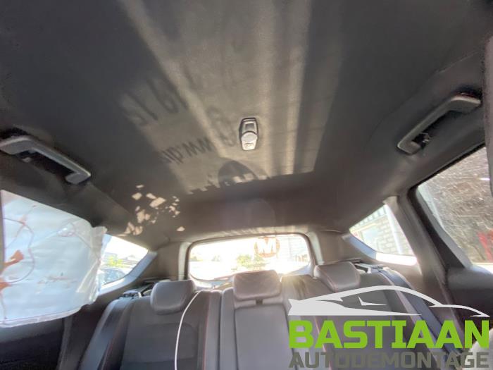 Ford Kuga II 1.5 EcoBoost 16V 150 Épave (2015, Noir)