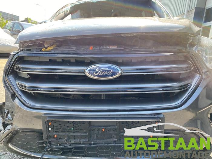 Ford Kuga II 1.5 EcoBoost 16V 150 Épave (2015, Noir)