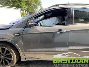 Ford Kuga II 1.5 EcoBoost 16V 150 Épave (2015, Noir)