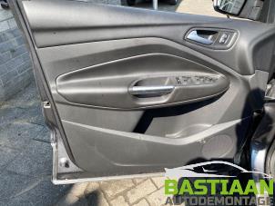 Ford Kuga II 1.5 EcoBoost 16V 150 Épave (2015, Noir)