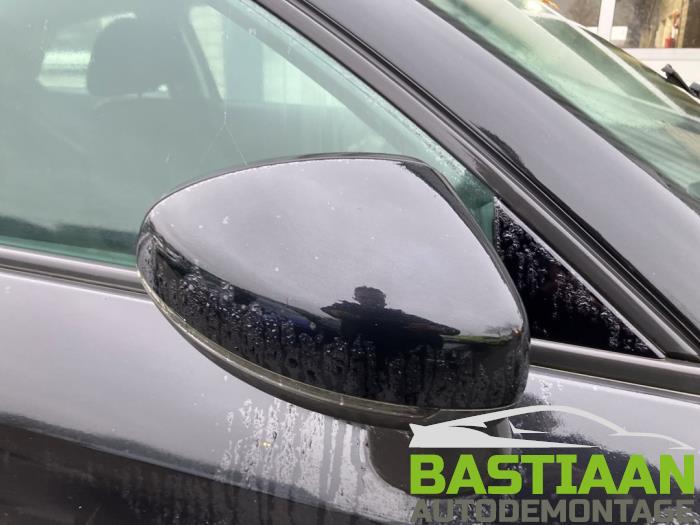 Audi A1 1.2 TFSI Schrottauto (2013, Schwarz)
