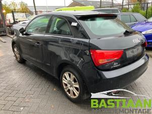 Audi A1 1.2 TFSI Schrottauto (2013, Schwarz)