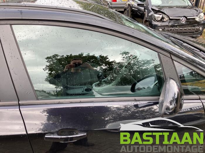 Opel Astra J Sports Tourer 1.3 CDTI 16V ecoFlex Vehículo de desguace (2011, Negro)
