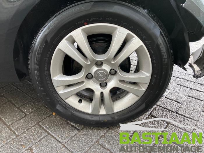 Opel Corsa D 1.3 CDTi 16V ecoFLEX Épave (2012, Noir)