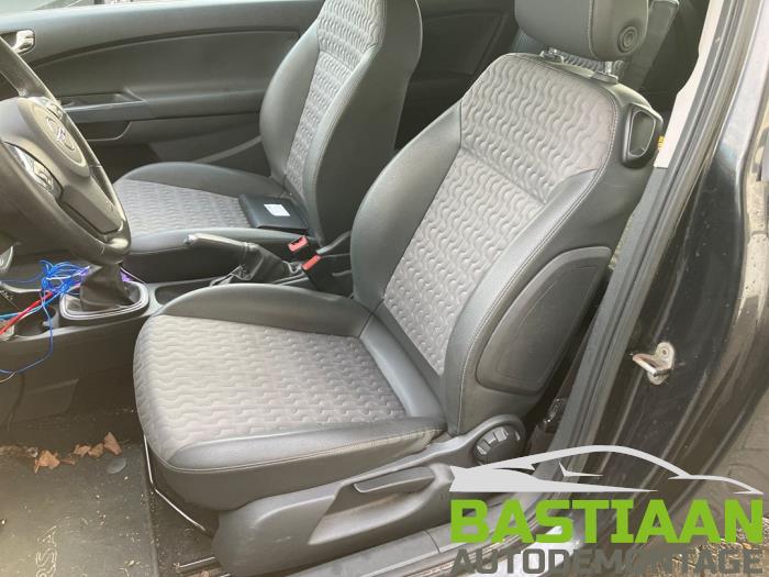 Opel Corsa D 1.3 CDTi 16V ecoFLEX Épave (2012, Noir)