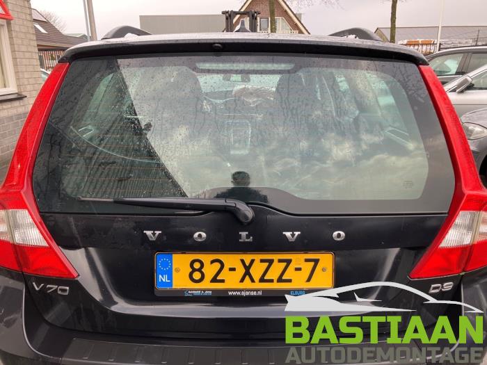 Volvo V70 2.0 D3 20V Épave (2012, Noir)