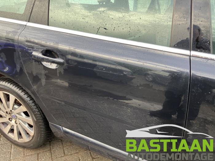 Volvo V70 2.0 D3 20V Épave (2012, Noir)