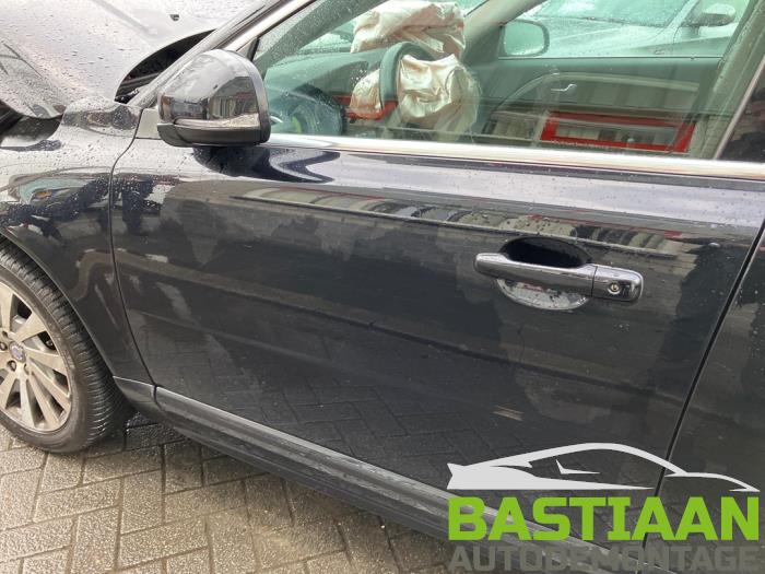 Volvo V70 2.0 D3 20V Épave (2012, Noir)