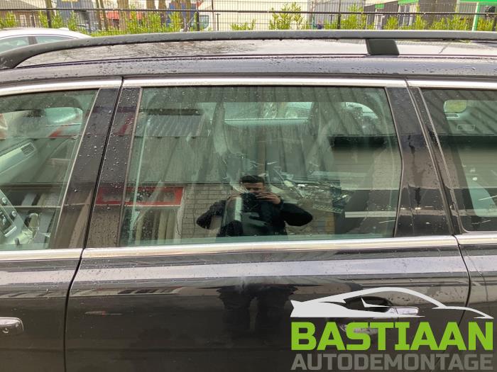 Volvo V70 2.0 D3 20V Épave (2012, Noir)