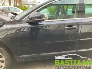 Volvo V70 2.0 D3 20V Épave (2012, Noir)