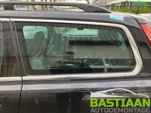 Volvo V70 2.0 D3 20V Épave (2012, Noir)