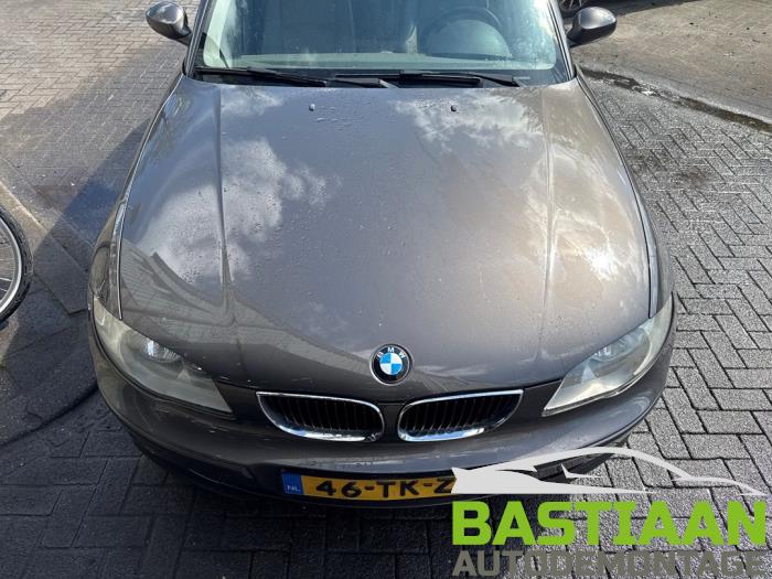 BMW 1 serie 116i 1.6 16V Vehículo de desguace (2006, Marrón)