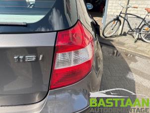 BMW 1 serie 116i 1.6 16V Vehículo de desguace (2006, Marrón)