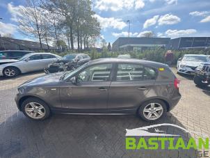 BMW 1 serie 116i 1.6 16V Vehículo de desguace (2006, Marrón)