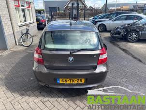 BMW 1 serie 116i 1.6 16V Vehículo de desguace (2006, Marrón)