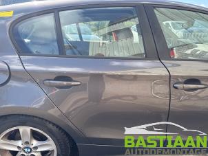BMW 1 serie 116i 1.6 16V Vehículo de desguace (2006, Marrón)