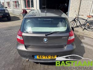 BMW 1 serie 116i 1.6 16V Vehículo de desguace (2006, Marrón)
