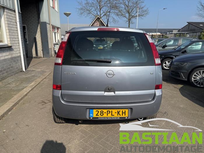 Opel Meriva 1.6 16V Skrotfordon (2004, GRIJS)