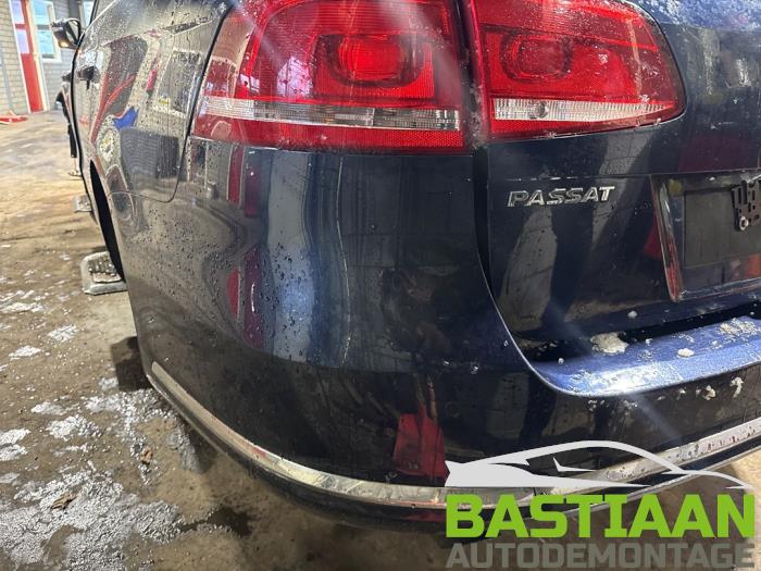 Volkswagen Passat Variant 1.4 TSI 16V Samochód złomowany (2011)