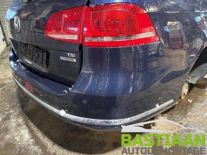 Volkswagen Passat Variant 1.4 TSI 16V Samochód złomowany (2011)