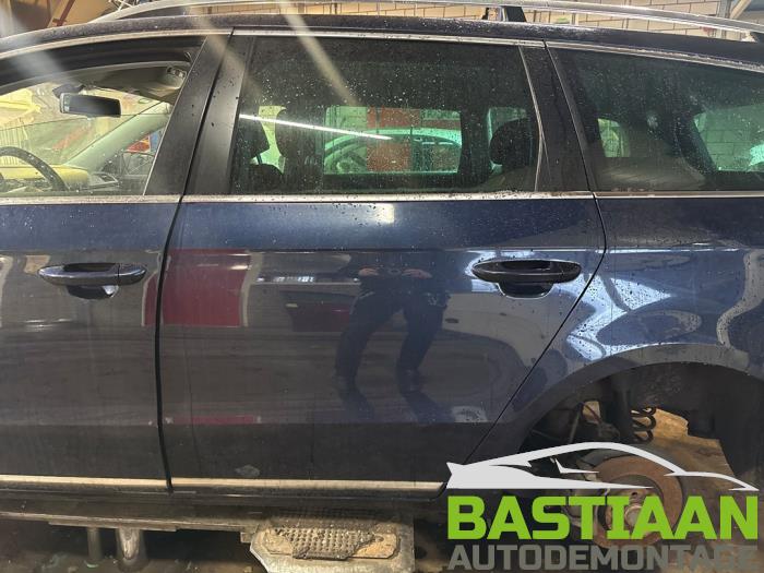 Volkswagen Passat Variant 1.4 TSI 16V Samochód złomowany (2011)