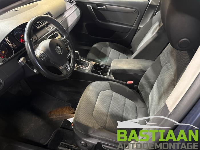 Volkswagen Passat Variant 1.4 TSI 16V Samochód złomowany (2011)