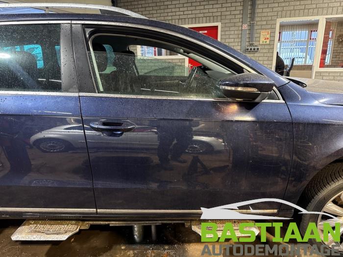 Volkswagen Passat Variant 1.4 TSI 16V Samochód złomowany (2011)