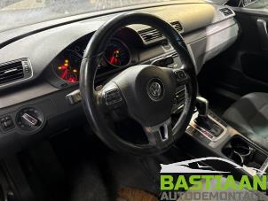 Volkswagen Passat Variant 1.4 TSI 16V Samochód złomowany (2011)