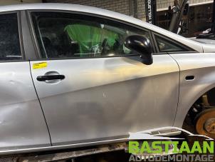 Seat Leon 2.0 TFSI FR 16V Samochód złomowany (2007, Szary)