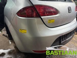 Seat Leon 2.0 TFSI FR 16V Samochód złomowany (2007, Szary)