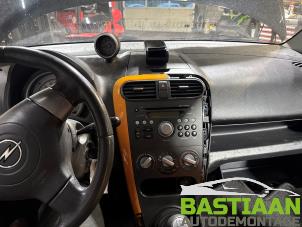 Opel Agila 1.0 12V Épave (2008, Noir)