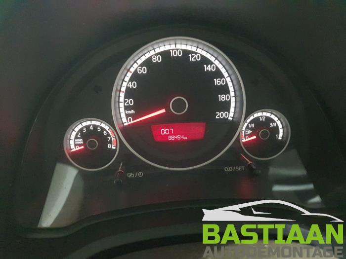 Volkswagen Up! 1.0 12V 75 Vehículo de desguace (2014, Blanco)