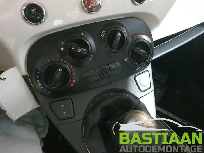 Fiat 500 1.2 Vehículo de desguace (2009, Blanco)