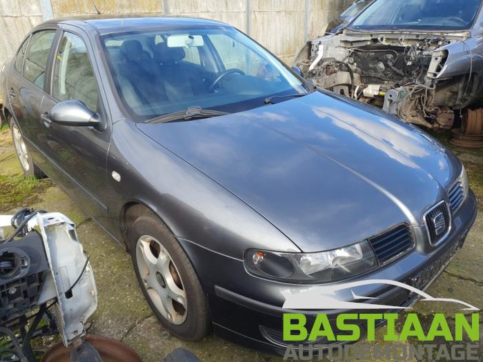 Seat Toledo 1.8 20V Vehículo de desguace (2004, Gris)