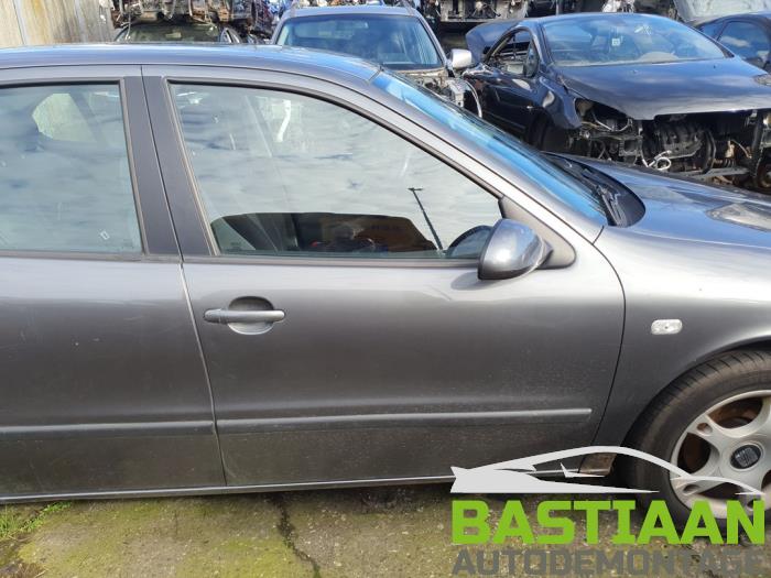 Seat Toledo 1.8 20V Vehículo de desguace (2004, Gris)