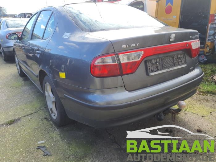 Seat Toledo 1.8 20V Vehículo de desguace (2004, Gris)