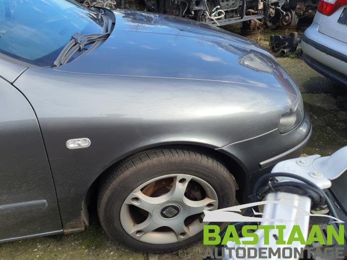 Seat Toledo 1.8 20V Vehículo de desguace (2004, Gris)