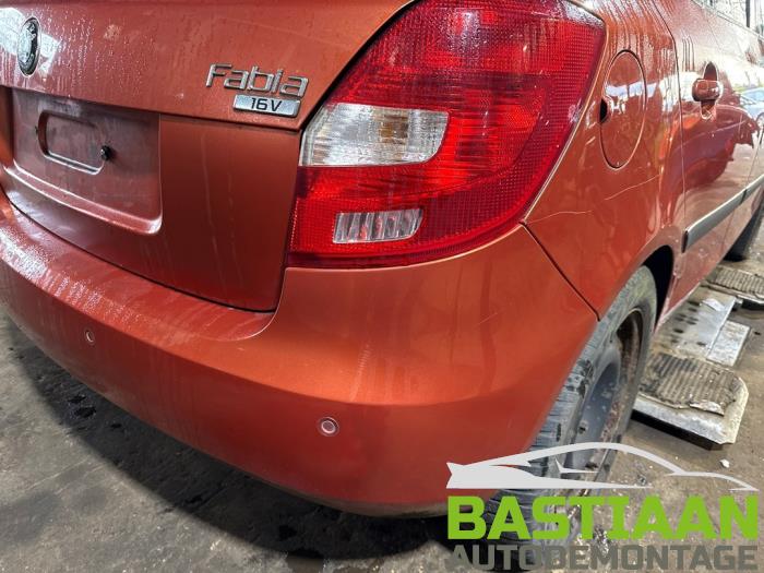 Skoda Fabia II 1.4i 16V Vehículo de desguace (2007, Metálico, Naranja)