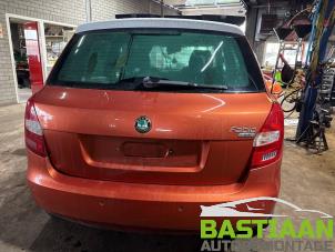 Skoda Fabia II 1.4i 16V Vehículo de desguace (2007, Metálico, Naranja)