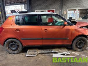 Skoda Fabia II 1.4i 16V Vehículo de desguace (2007, Metálico, Naranja)