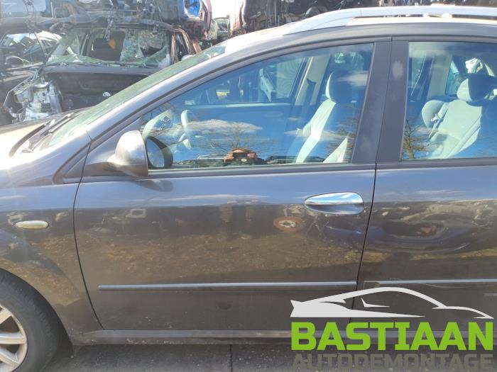 Fiat Croma 2.2 MPI 16V Vehículo de desguace (2006, Gris)