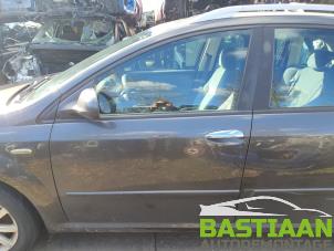Fiat Croma 2.2 MPI 16V Vehículo de desguace (2006, Gris)